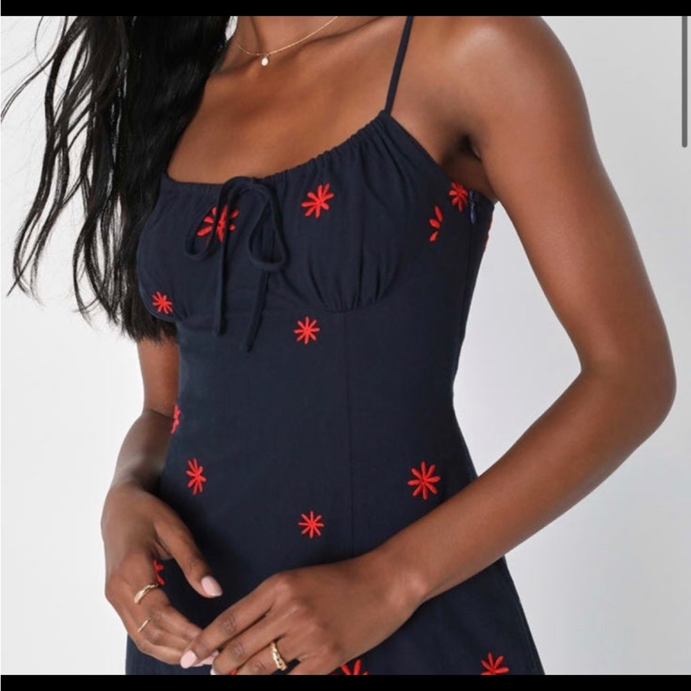 Navy lulus Embroidered Empire Waist Midi Dress